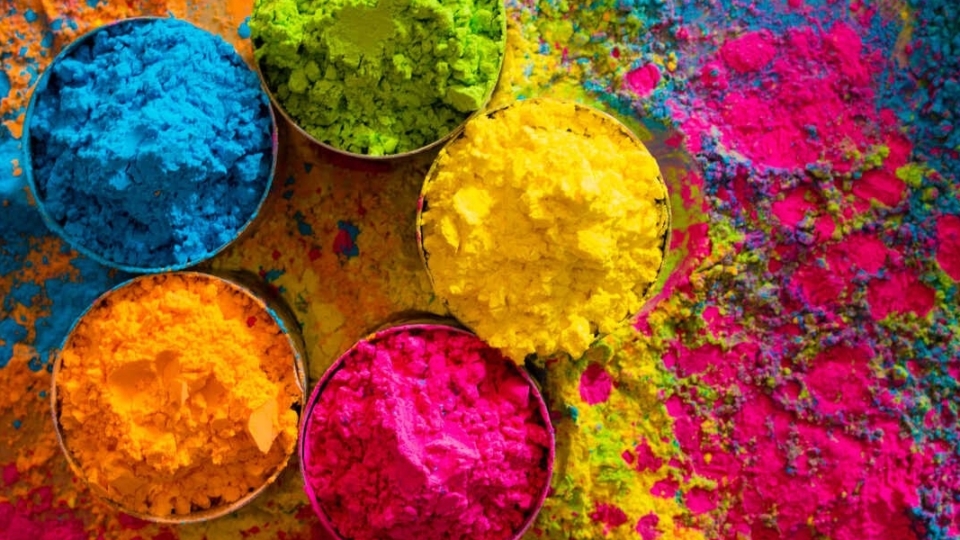 Cromatica: cum folosești culorile în avantajul tău?